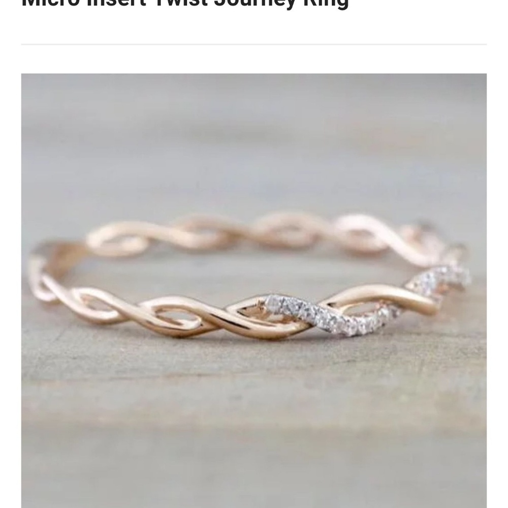 LAST CHANCE* 18K Rose Gold Twist Journey Ring